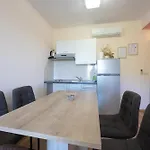 Vukovic Vanja * Makarska